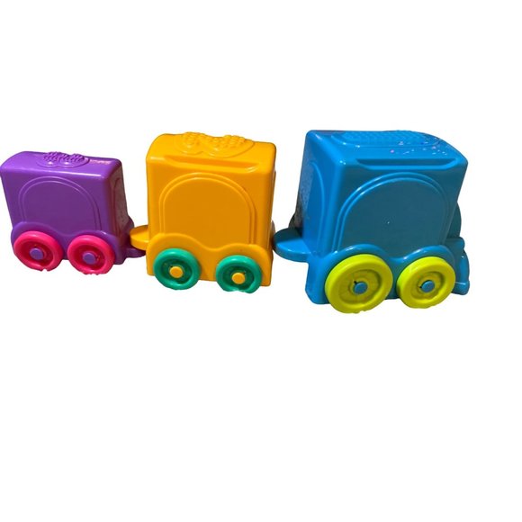 Fisher Price Mattel Stack and Roll Choo Choo Stackable Nesting Toddler Toy Train - Picture 6 of 11